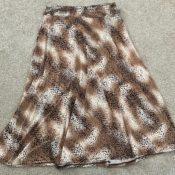 Robert Louis Dresses & Skirts - Tan&Black Skirt
